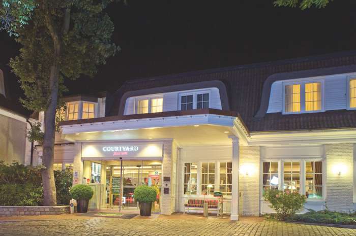 Hochzeitslocation Courtyard by Marriott Hamburg