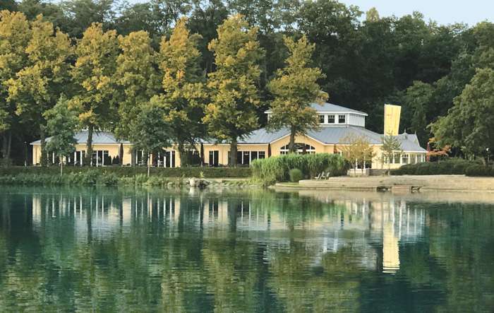 Hochzeitslocation Restaurant Leuchtturm Das Restaurant Leuchtturm liegt direkt am Außenmühlenteich in Harburg