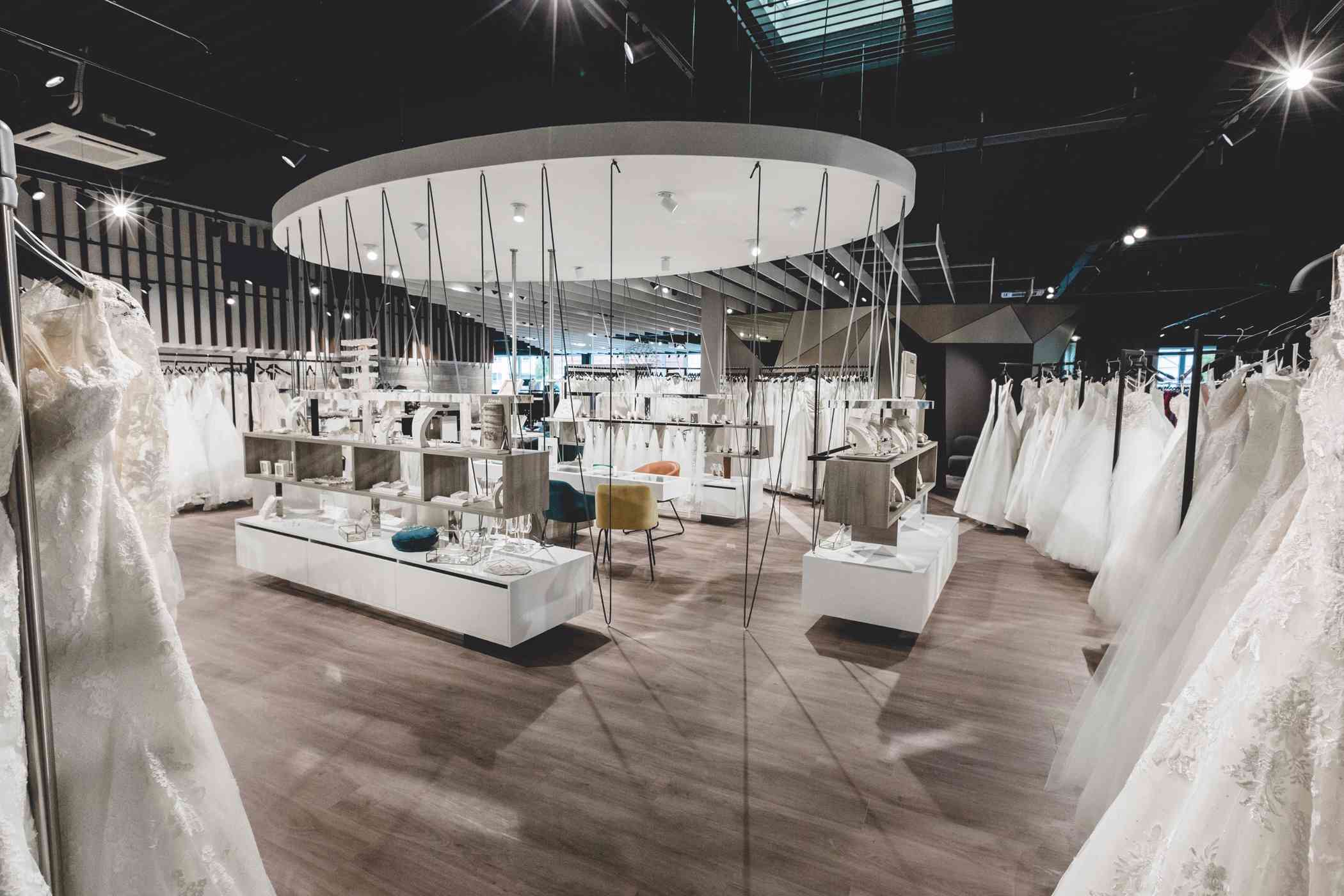 Hochzeitshhaus Lin Riehl Braut Und Abendmoden In Stadthagen