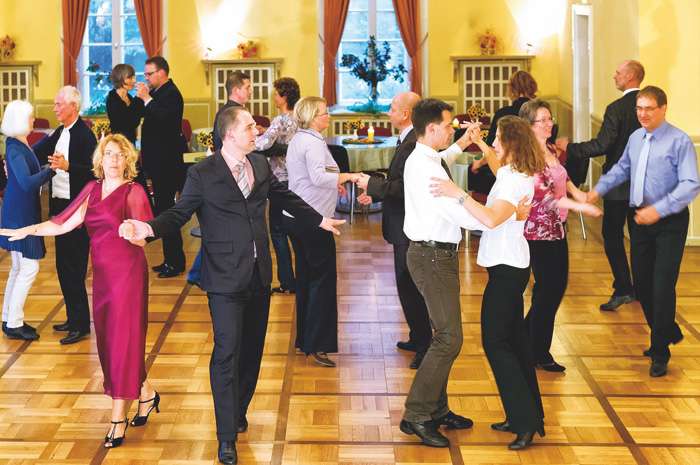 Hochzeitstanzkurs Casino Lüneburg - Tanzsportabteilung im Vfl