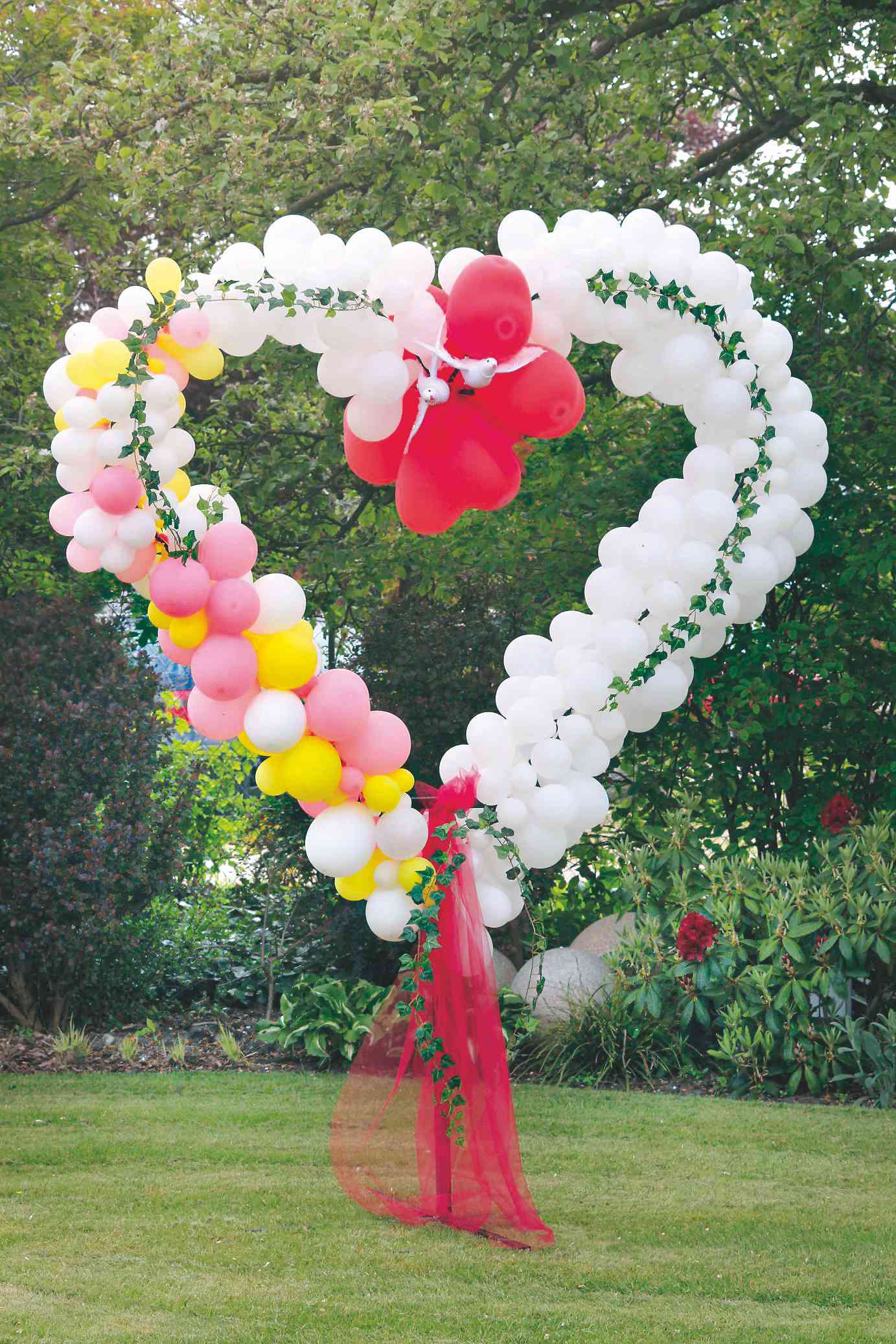 Großartige Hochzeitsarrangements - Dibberns Landgasthof