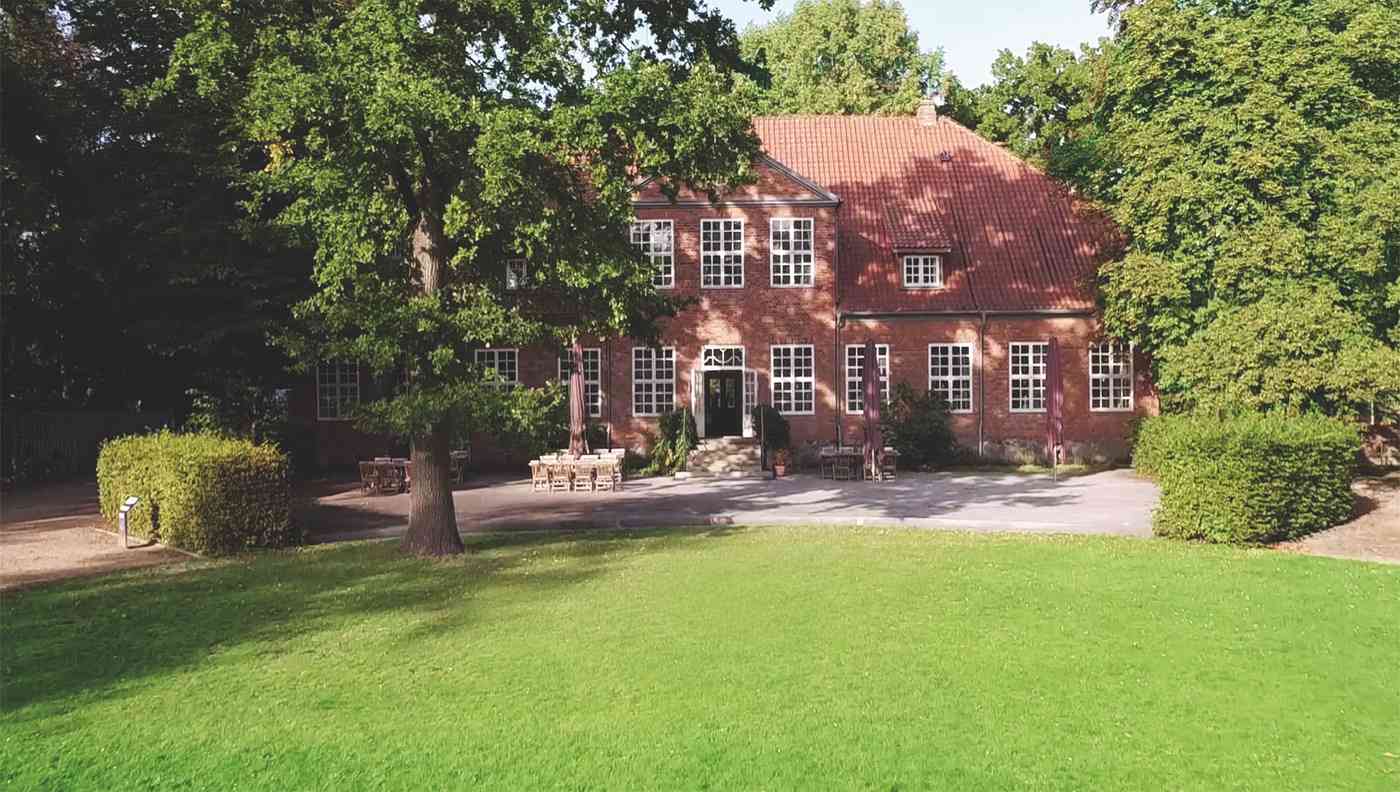 Heiraten und Feiern im Herrenhaus Stockelsdorf Heiraten und Feiern im Herrenhaus Stockelsdorf