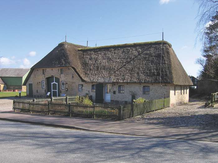 Hochzeitslocation Jönshaus in Norderstapel