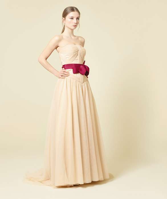 Brautkleid Wediva Brautkleid Kollektion 01 Wediva präsentiert von Kuchenbuchs Hochzeiten