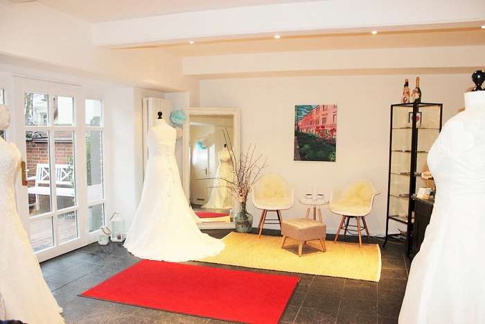 Brautkleid Vollkommen Braut Showroom
