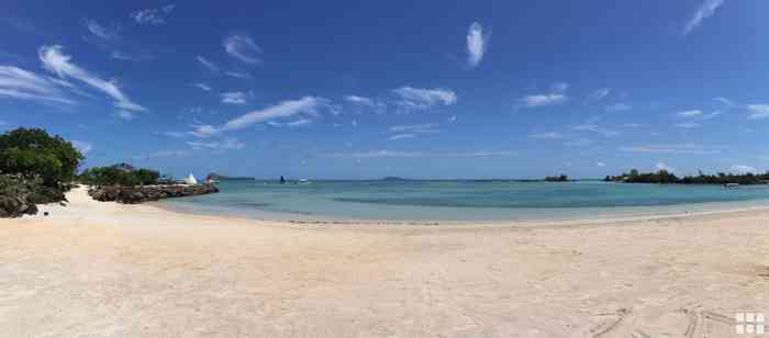 Hochzeitsreisen Top 10 Flitterwochenziele Ein malerischer Strand für Honeymooner auf Mauritius.