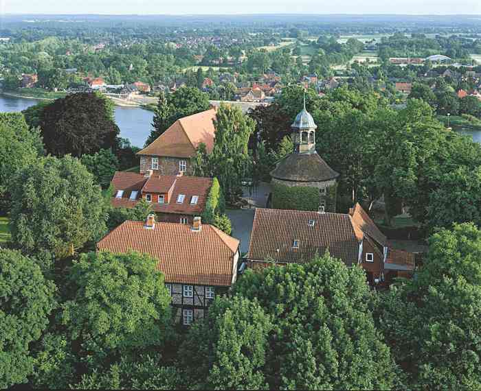 Standesamt und Schloss in Lauenburg